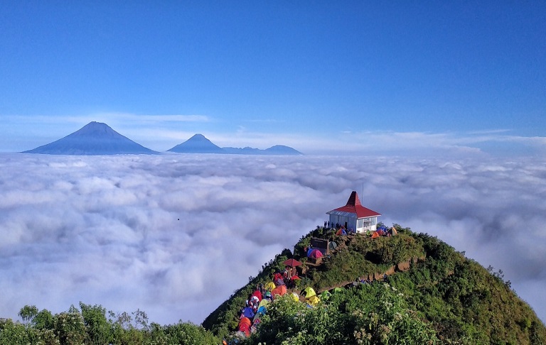 Mountains to Hike in Java for Beginners